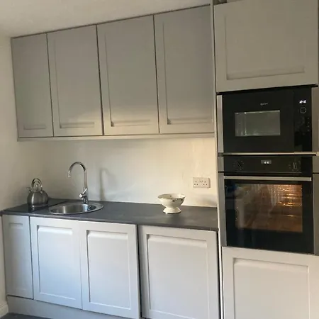 Villa Entire Terraced Two Story Redbrick House With Parking In Secluded Cul De Sac à Dublin Extérieur photo